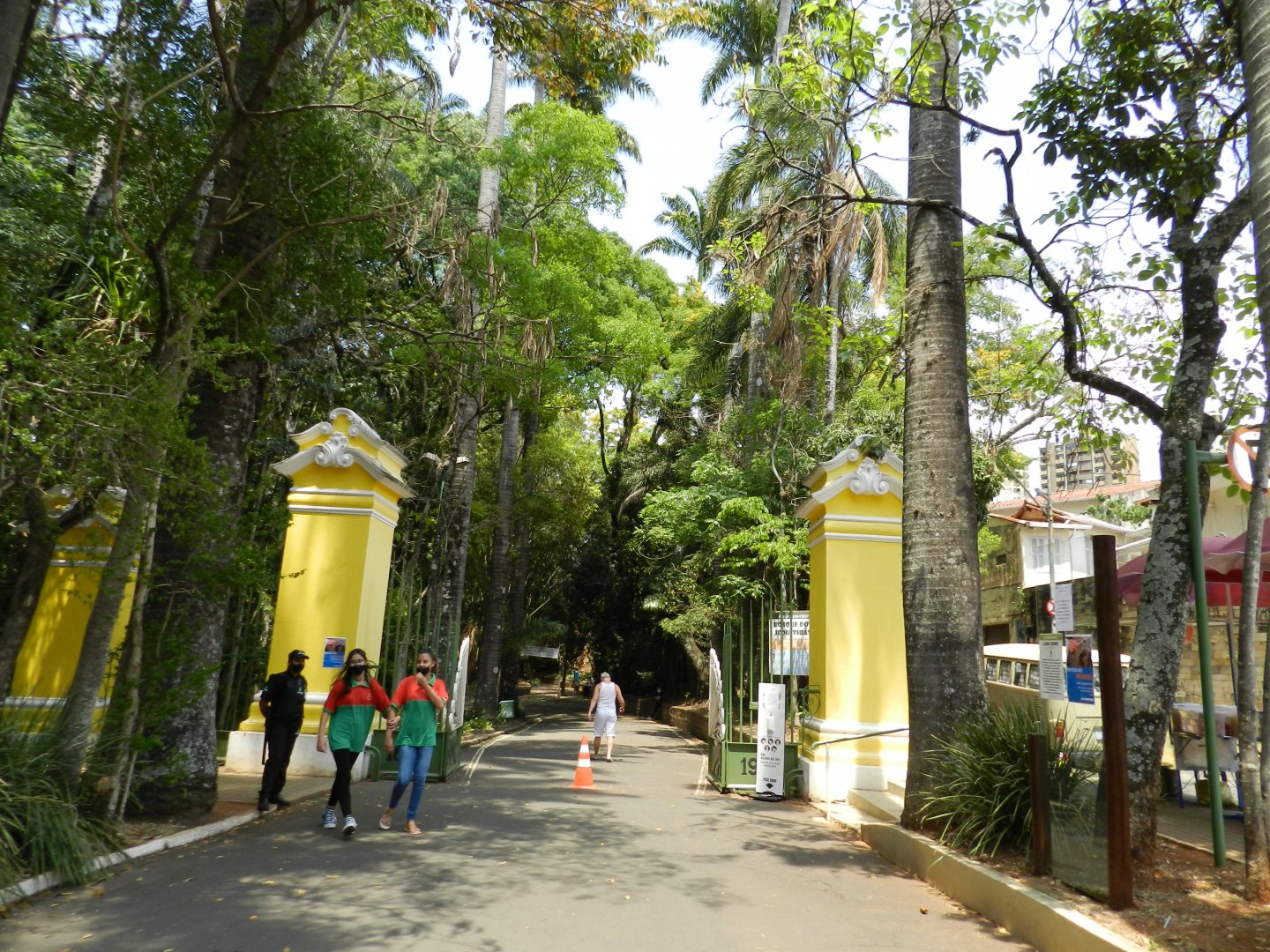 Zoo entrance - Campinas zoo (BDJ)