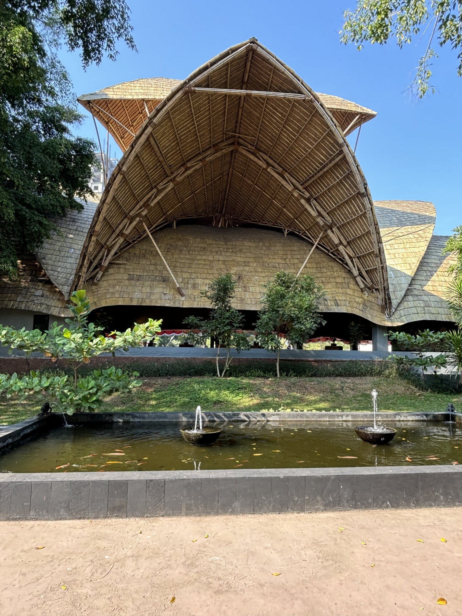 Zoo Entrance (from inside zoo) - Solo Safari
