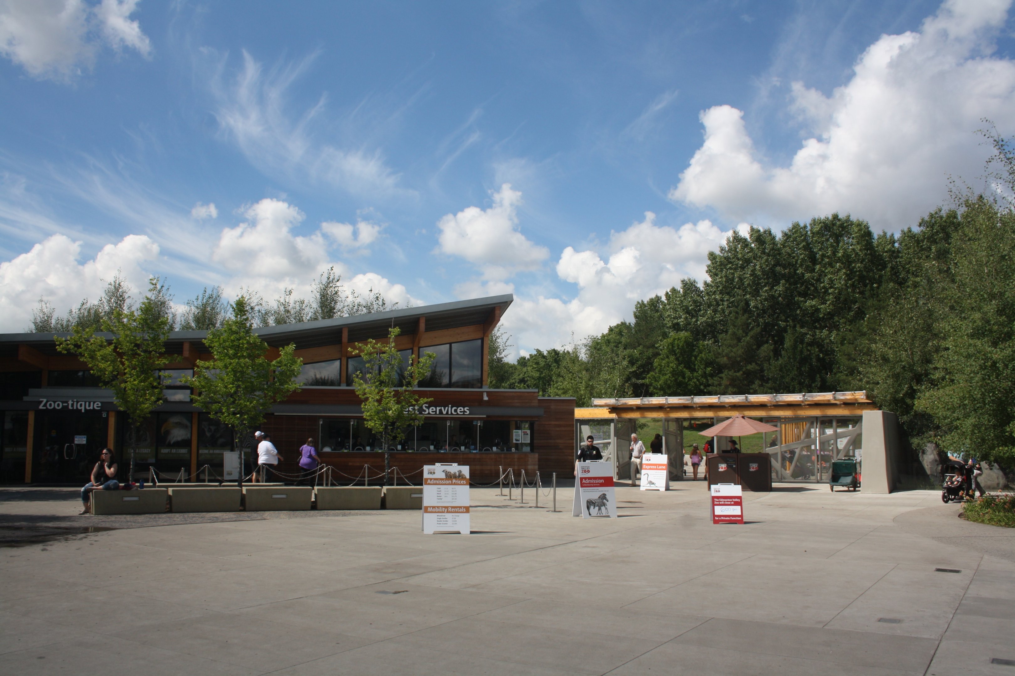 Zoo Entrance Plaza - New in 2014