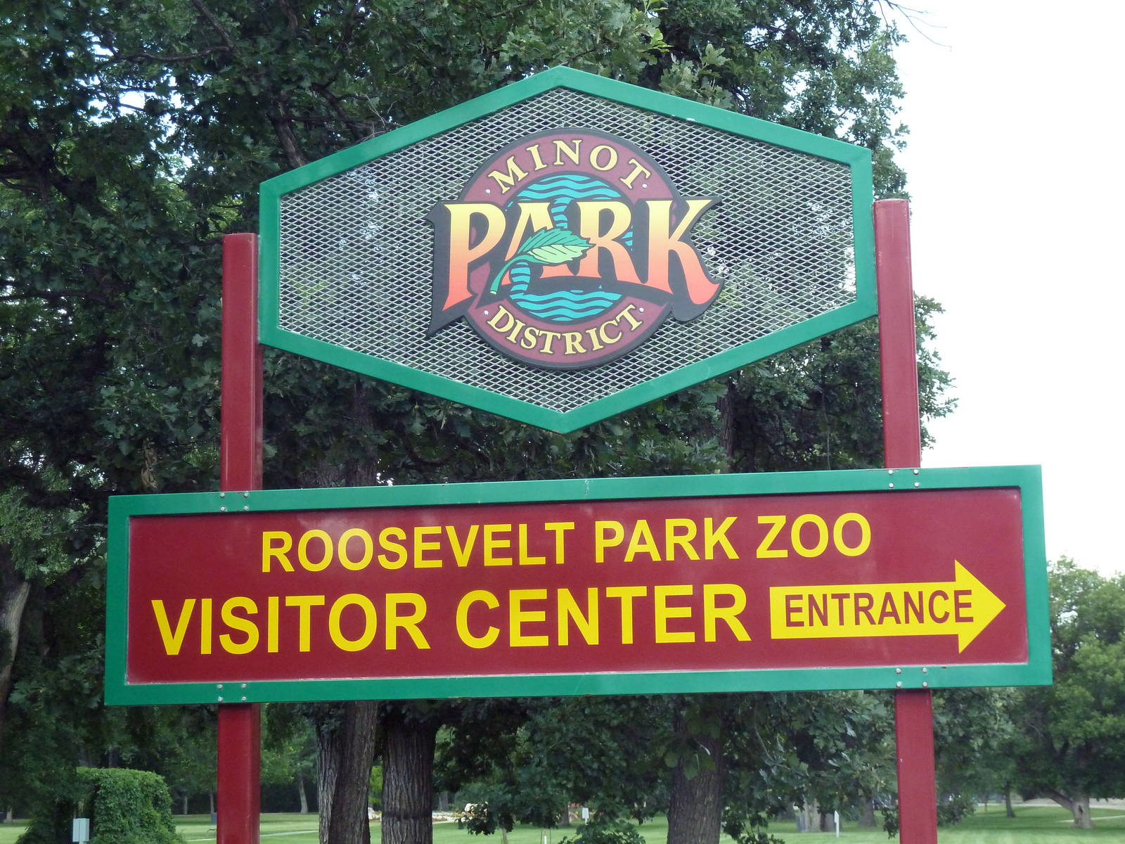 Zoo Entrance Sign