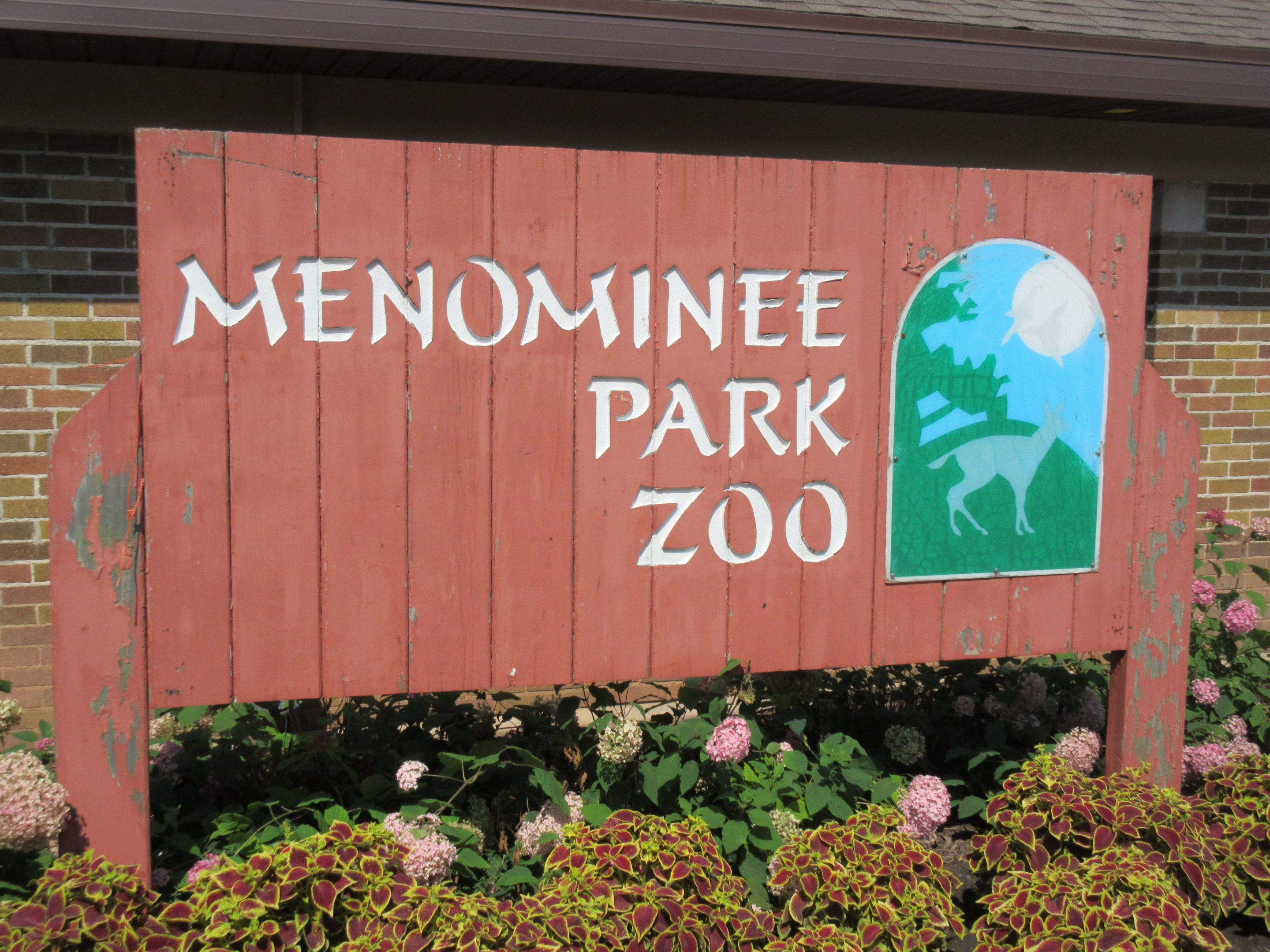 Zoo Entrance Sign