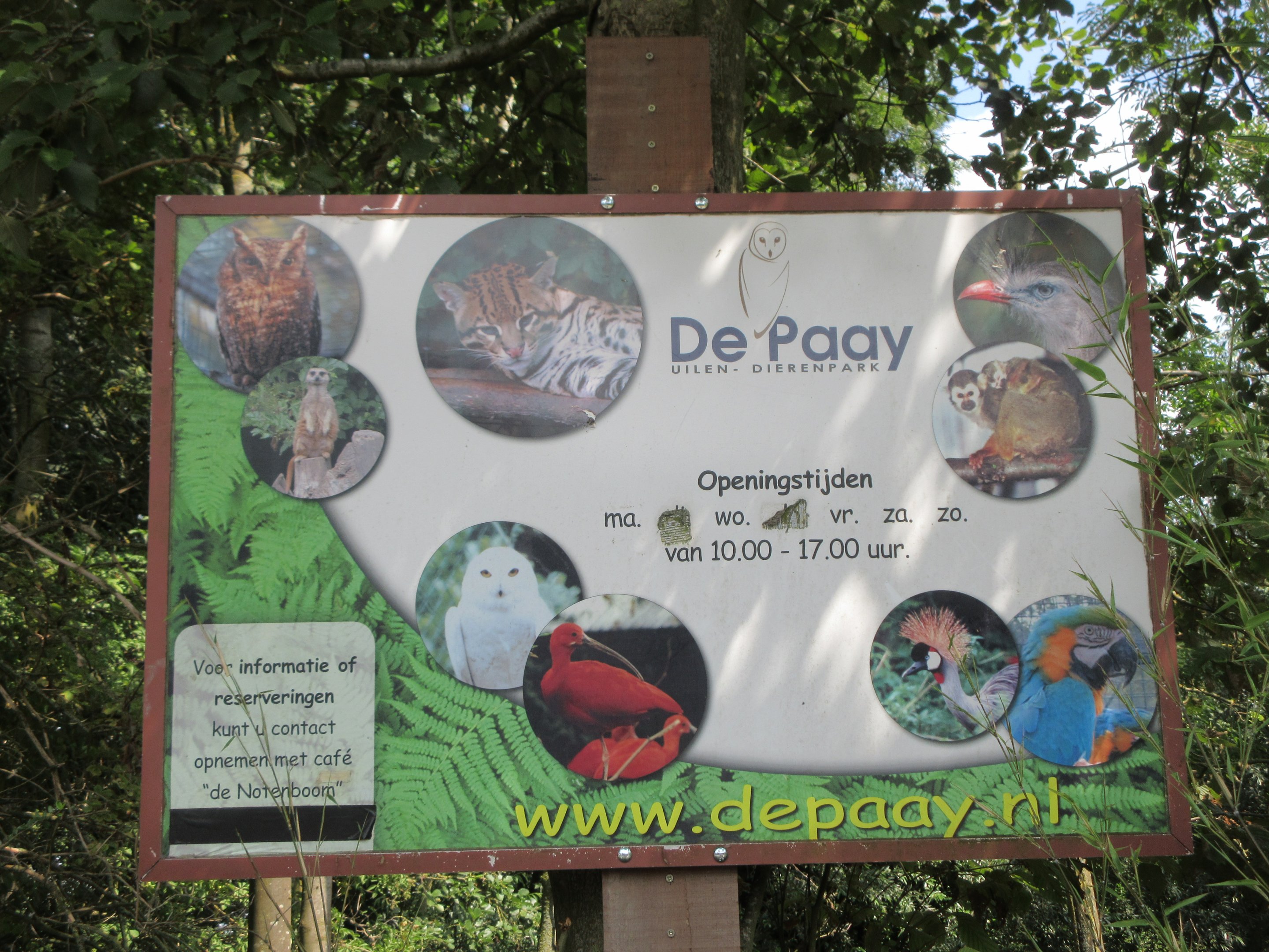 Zoo Entrance Sign