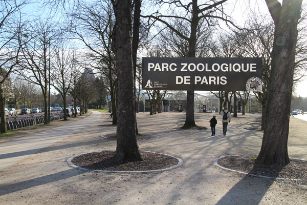 zoo entrance
