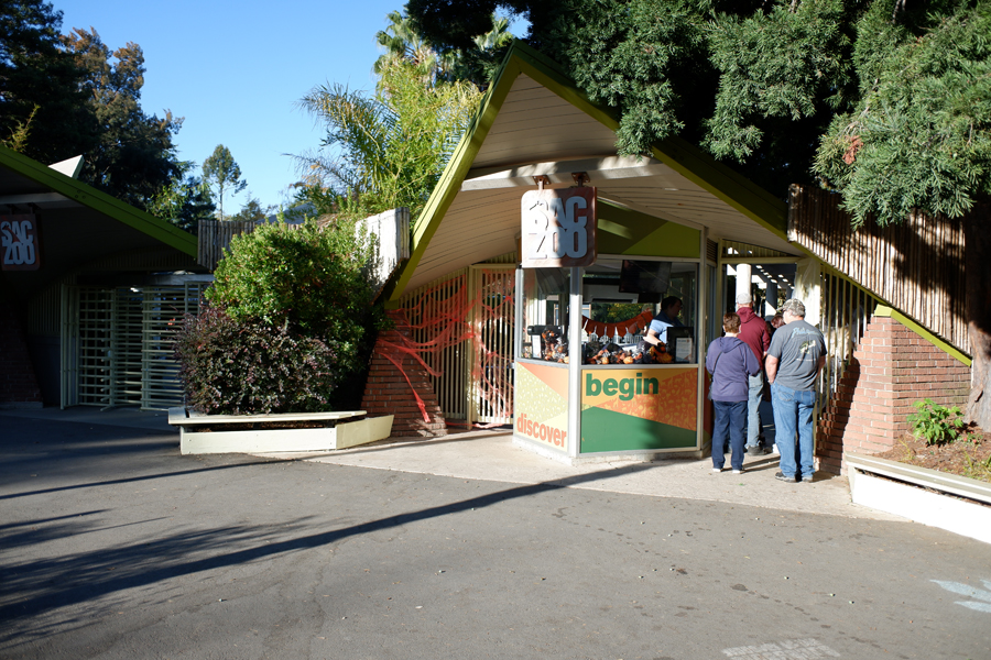 zoo entrance