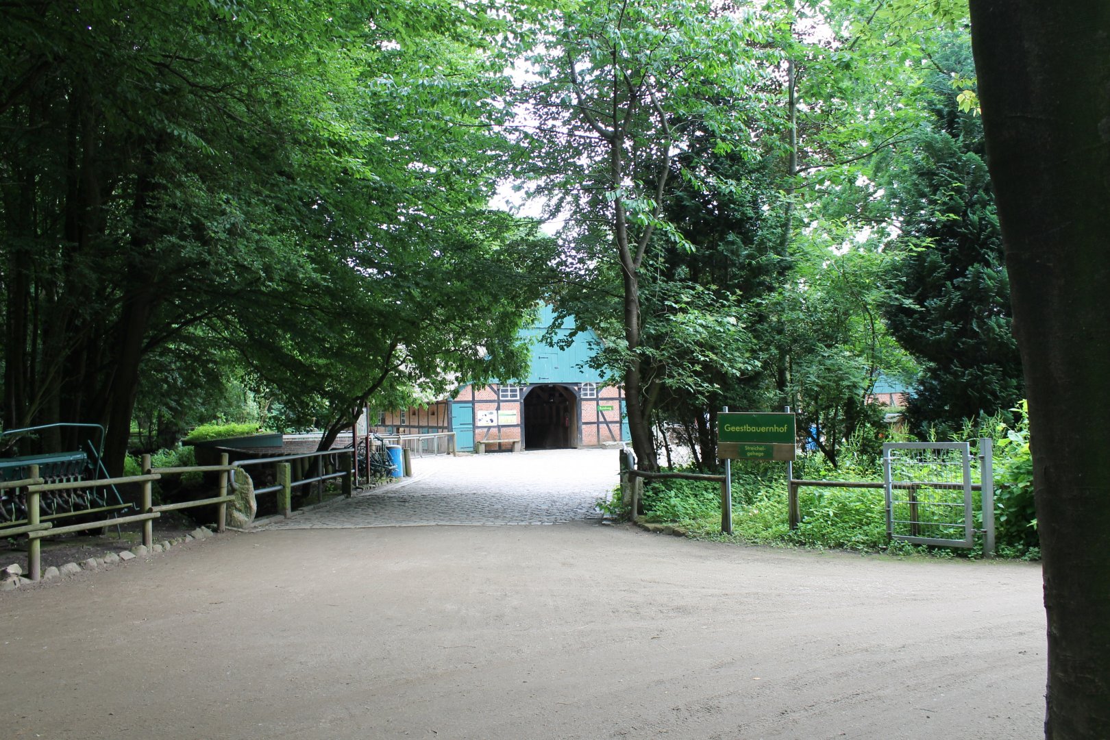 Zoo-farm