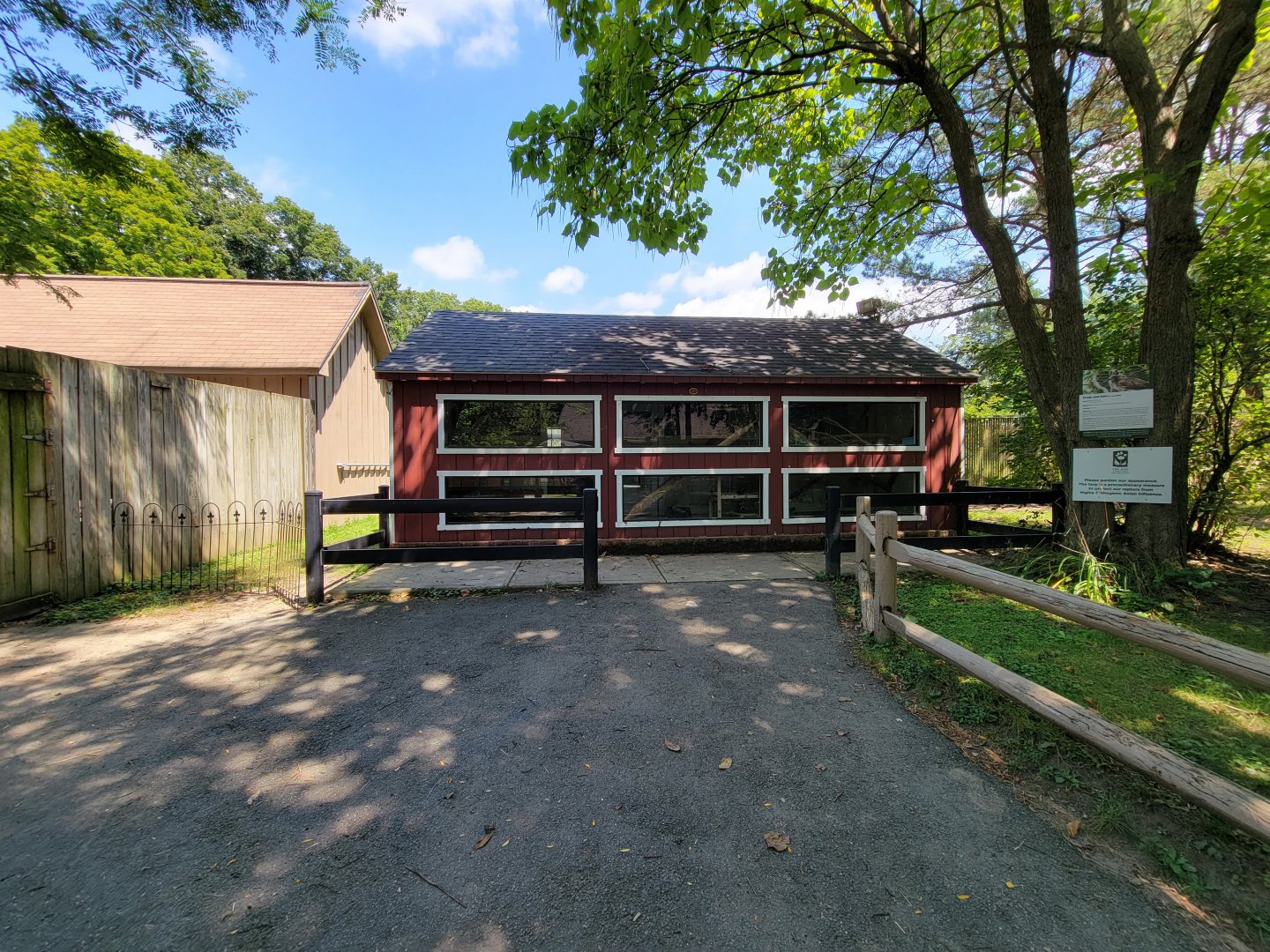 Zoo in Forest Park - Herps (mostly empty)