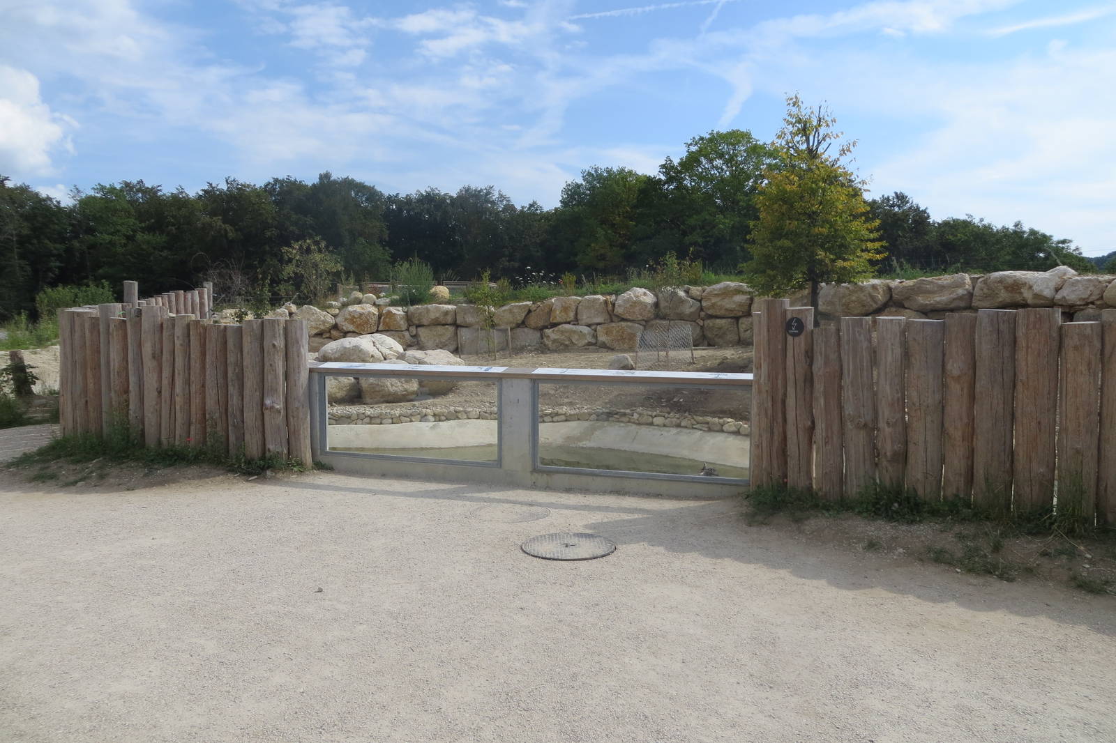 Zoo La Garenne - Coypu enclosure 150816