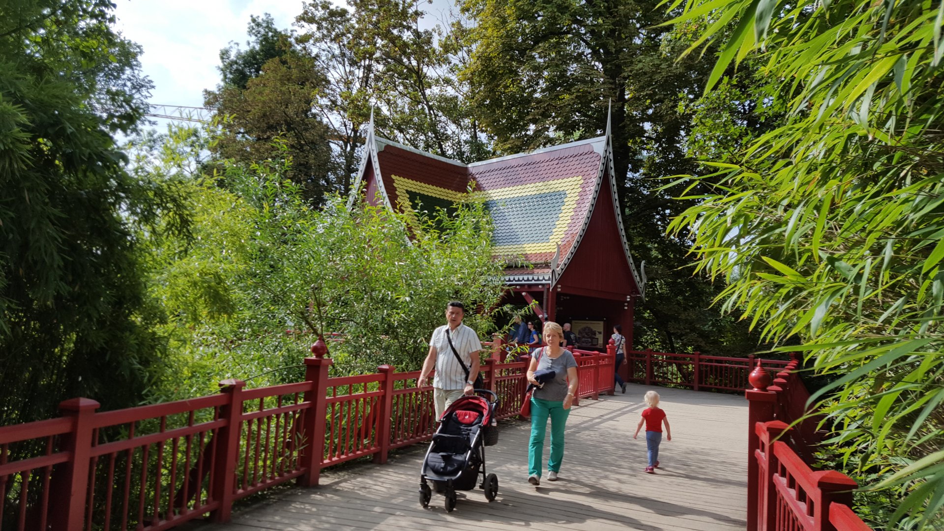Zoo Leipzig - Asian Elephant exhibit