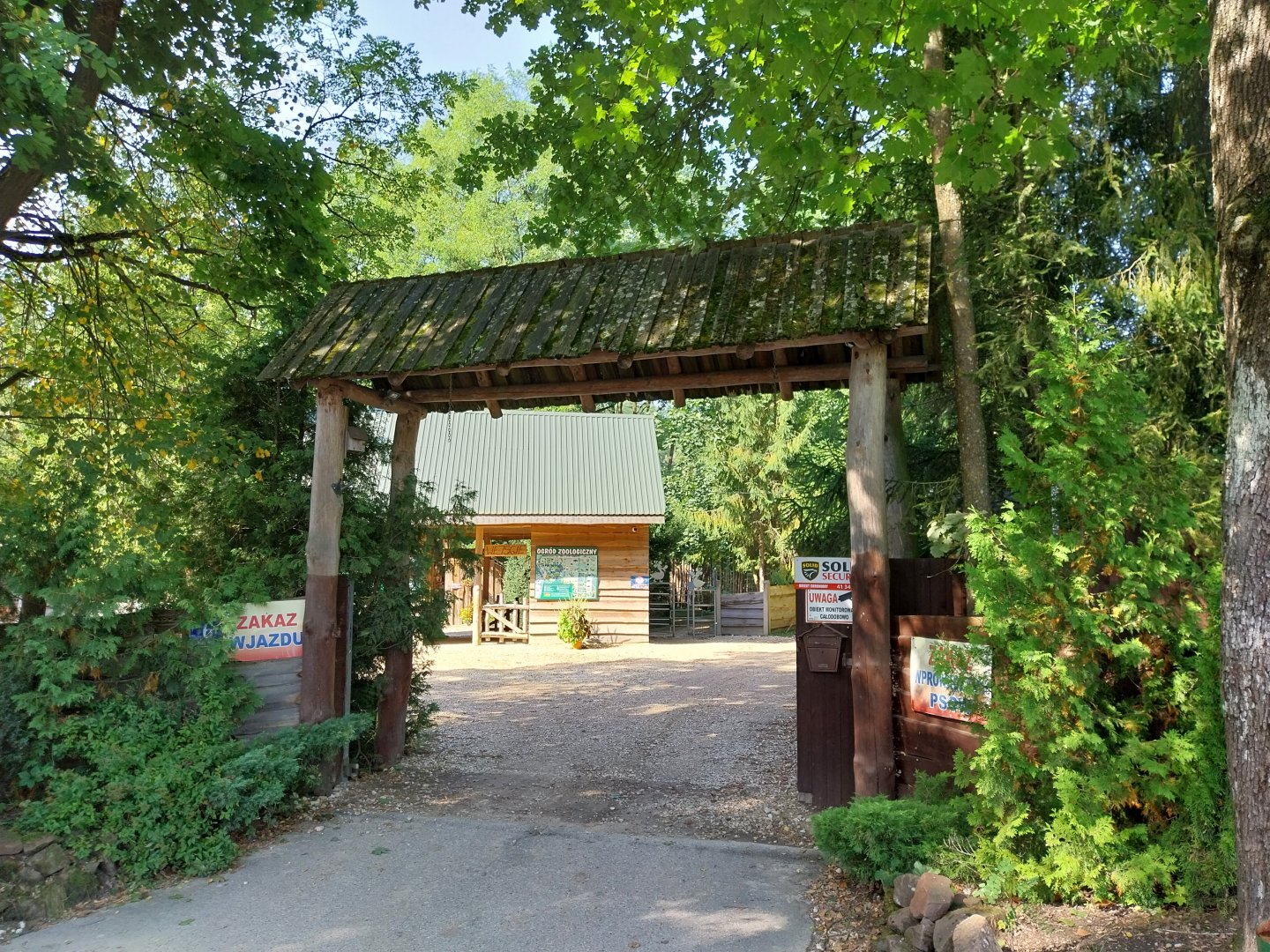 Zoo Lesne Zacisze (Lisow) - Entrance