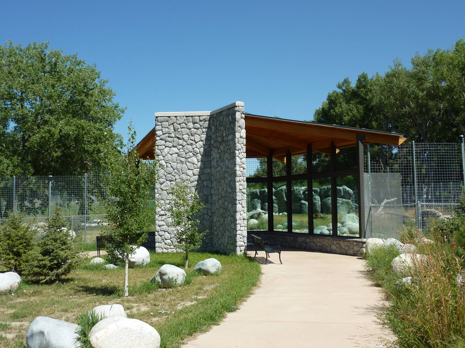 Zoo Montana - 2-Acre Grizzly Bear Exhibit