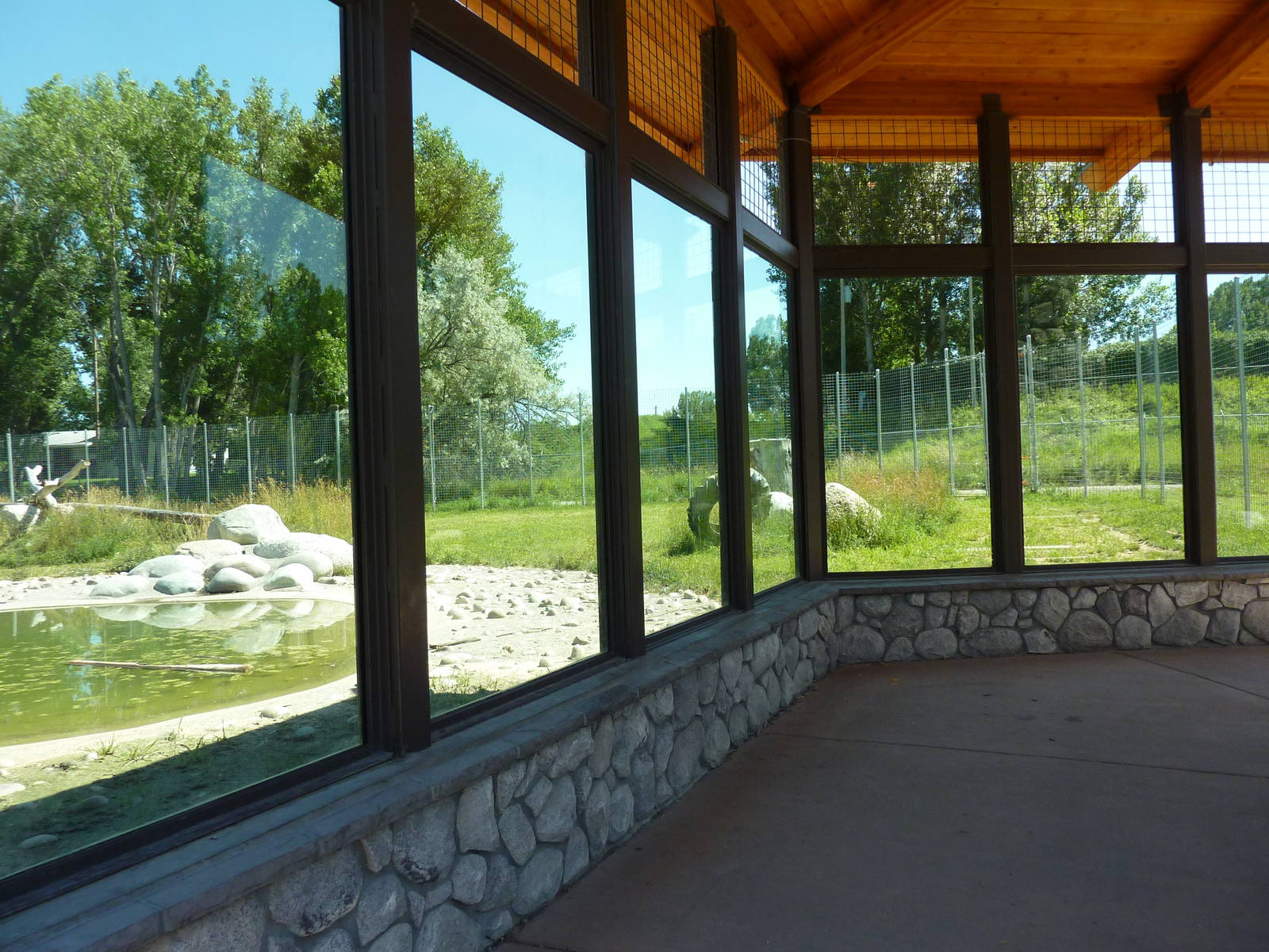 Zoo Montana - 2-Acre Grizzly Bear Exhibit