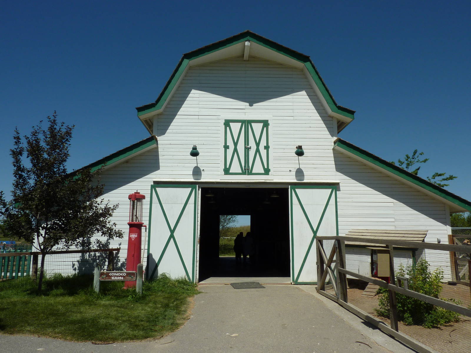 Zoo Montana - Farmyard Area Barn