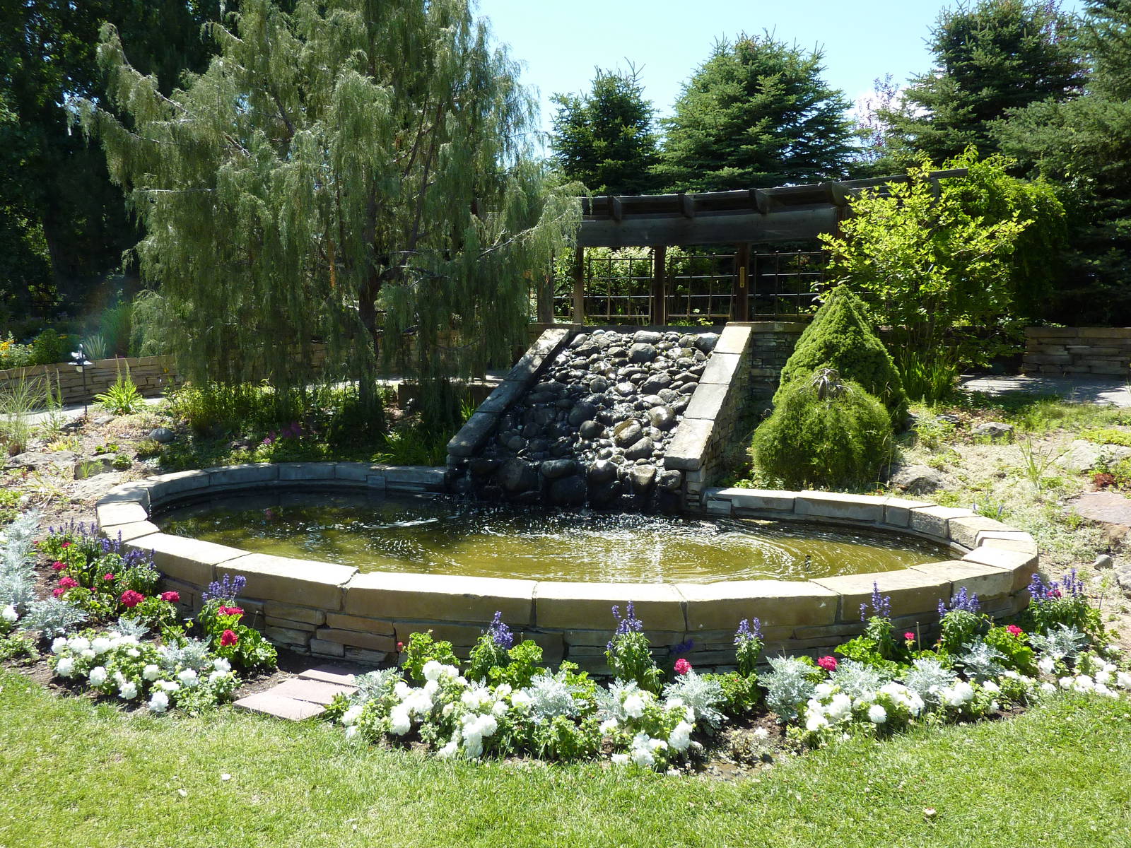 Zoo Montana - Garden Area