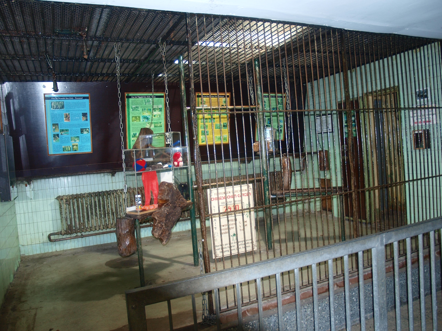 Zoo museum in old Mandrill indoor cages (now gone), 2014-10-19