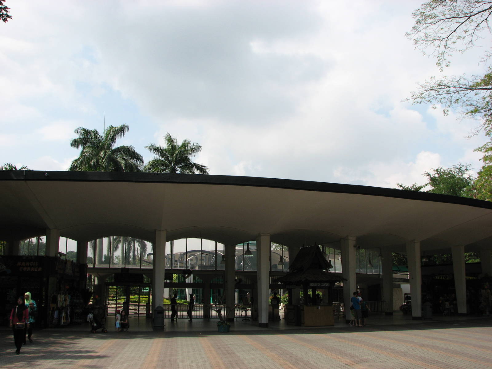 Zoo Negara Malaysia - Inside the main entrance