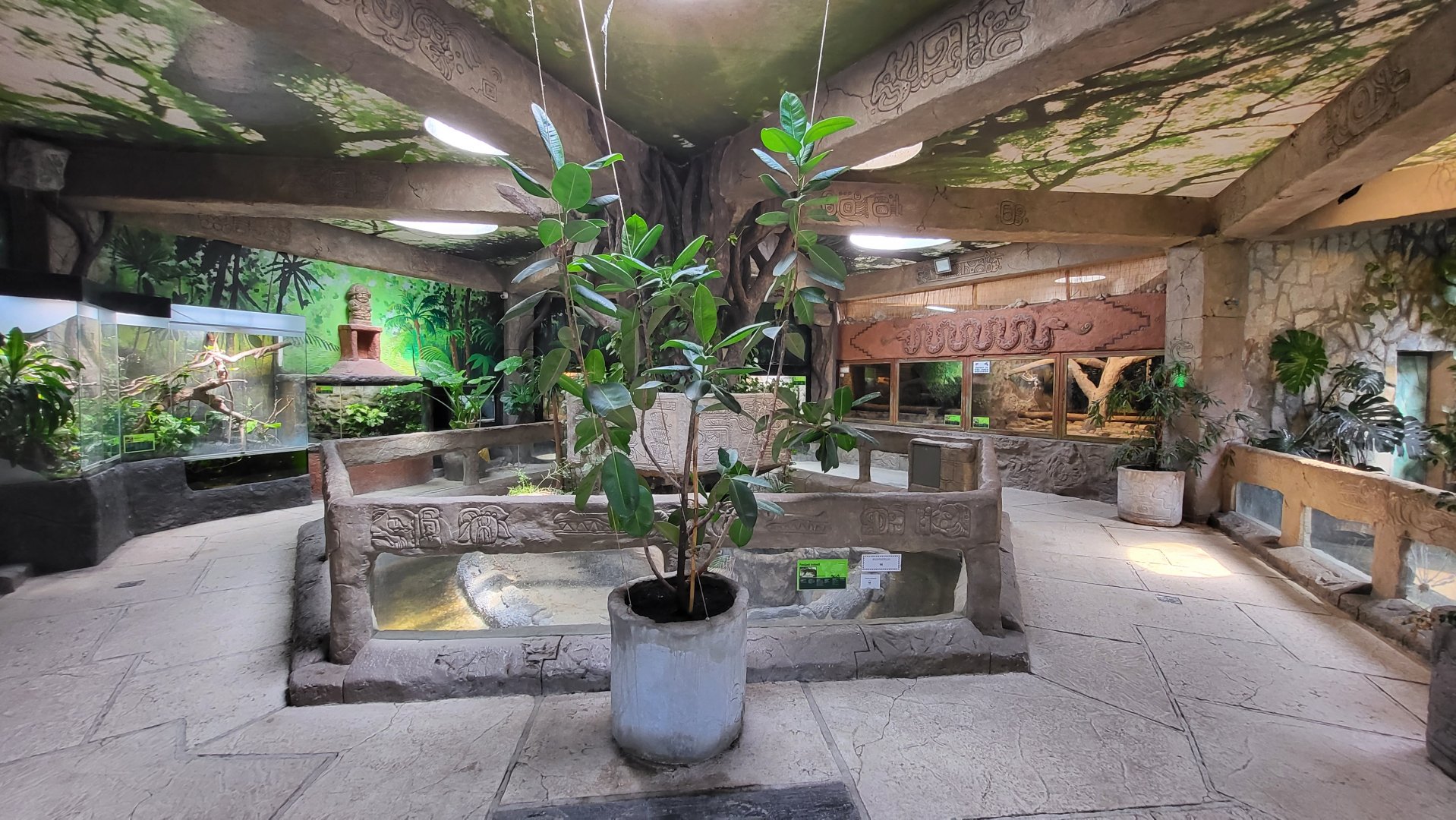 Zoo Osijek - "Terrarium aquarium" building