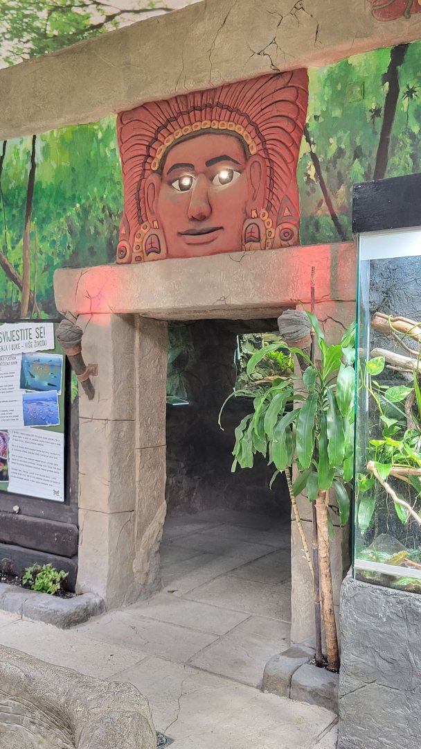 Zoo Osijek - "Terrarium aquarium" building