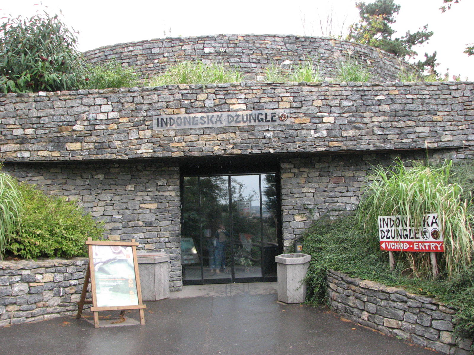 Zoo Praha - Entrance to the Indonesia House