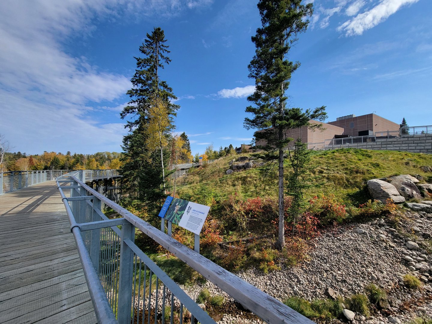 Zoo Sauvage 10/22 - Arctic Tundra, polar bear / arctic fox exhibit #1