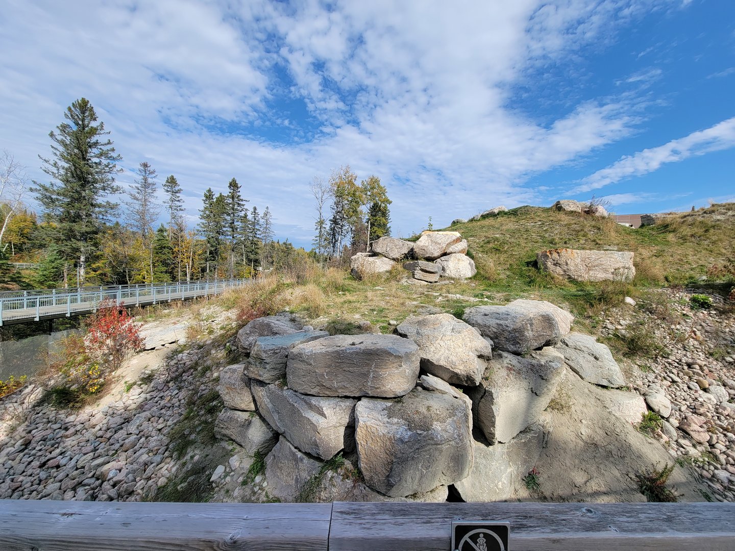 Zoo Sauvage 10/22 - Arctic Tundra, polar bear / arctic fox exhibit #2