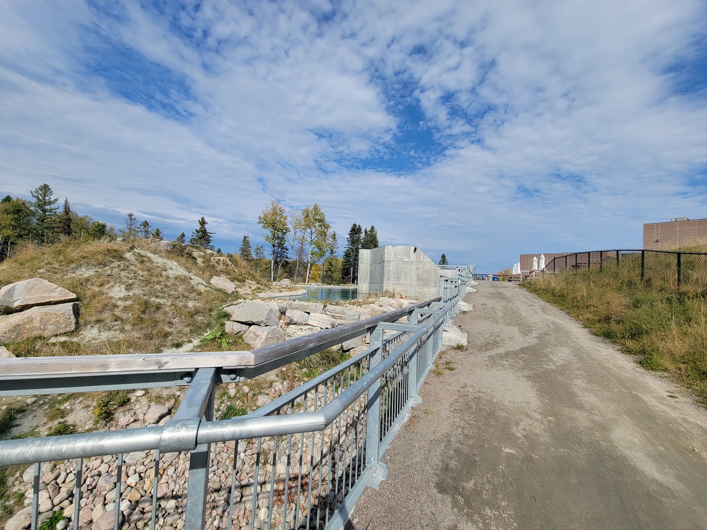 Zoo Sauvage 10/22 - Arctic Tundra, polar bear / arctic fox exhibit #2