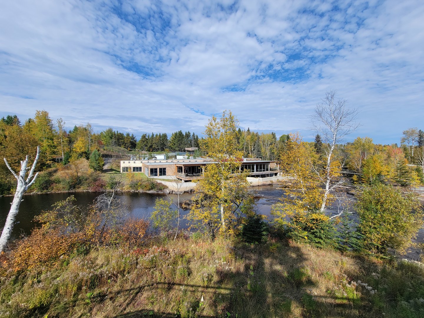 Zoo Sauvage 10/22 - Arctic Tundra, view of restaurant across the Rivière au Saumon