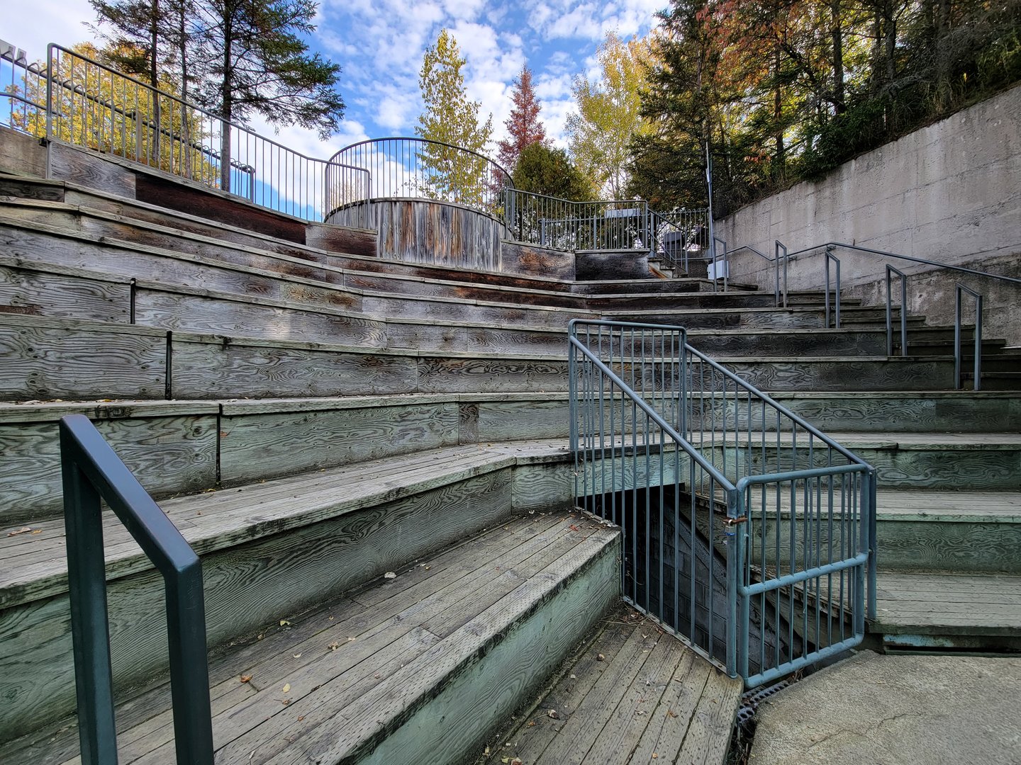 Zoo Sauvage 10/22 -  Gelada viewing area