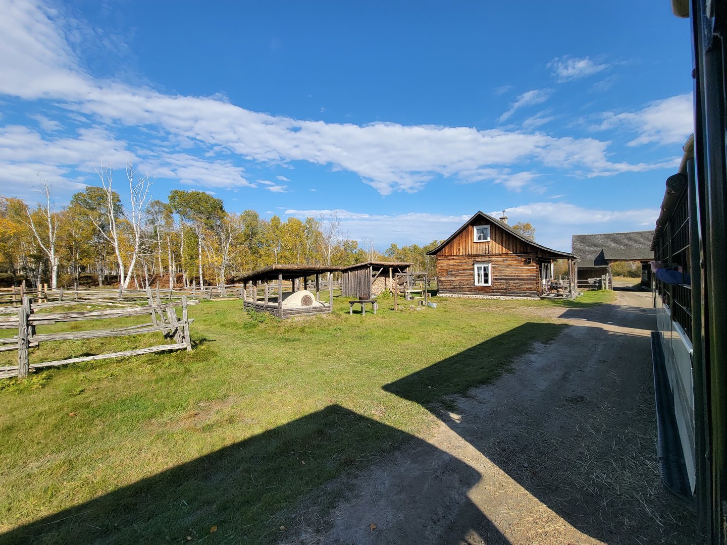 Zoo Sauvage 10/22 - Train, home setting in settlement #1