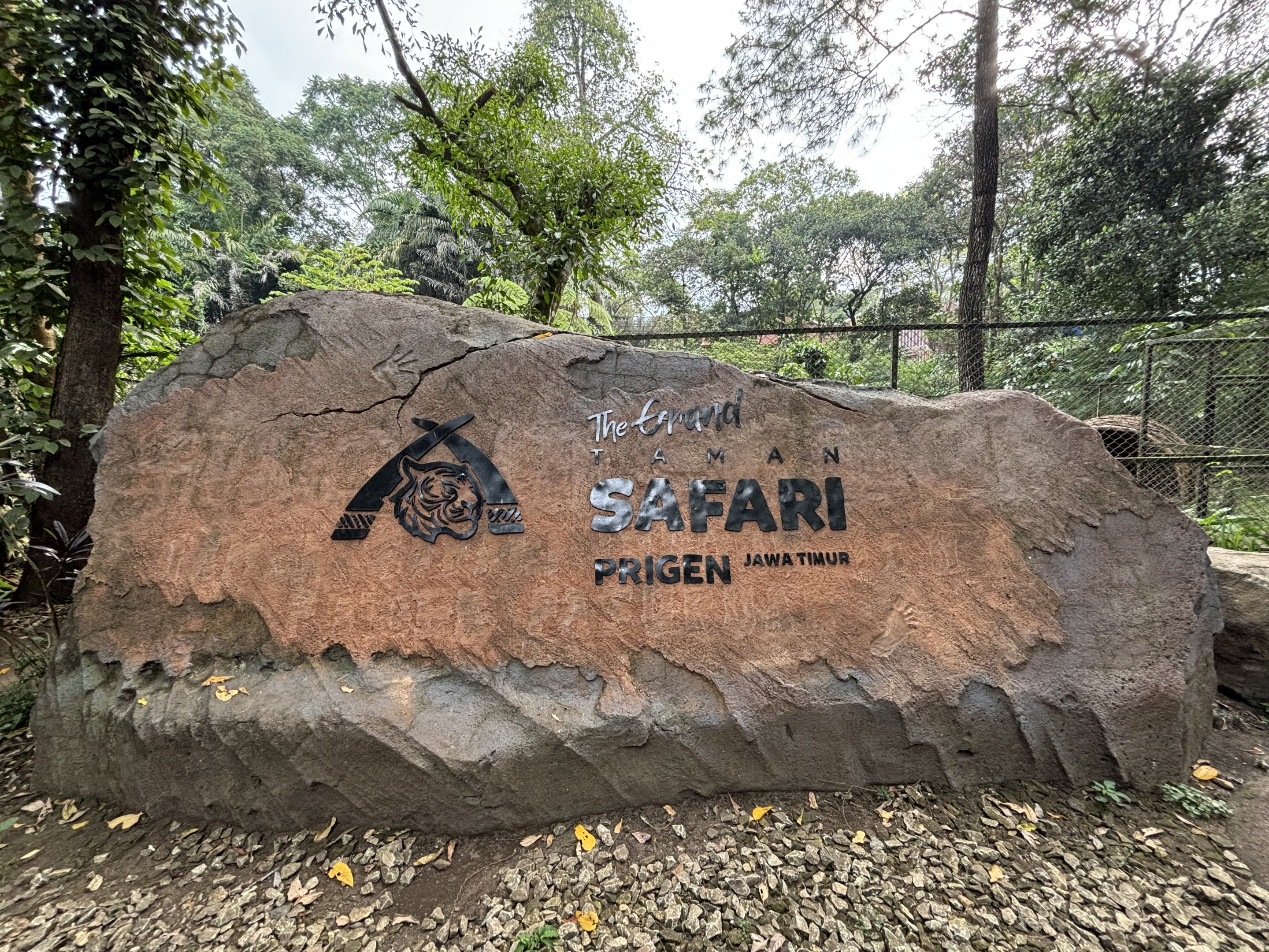 Zoo Sign - on a rock