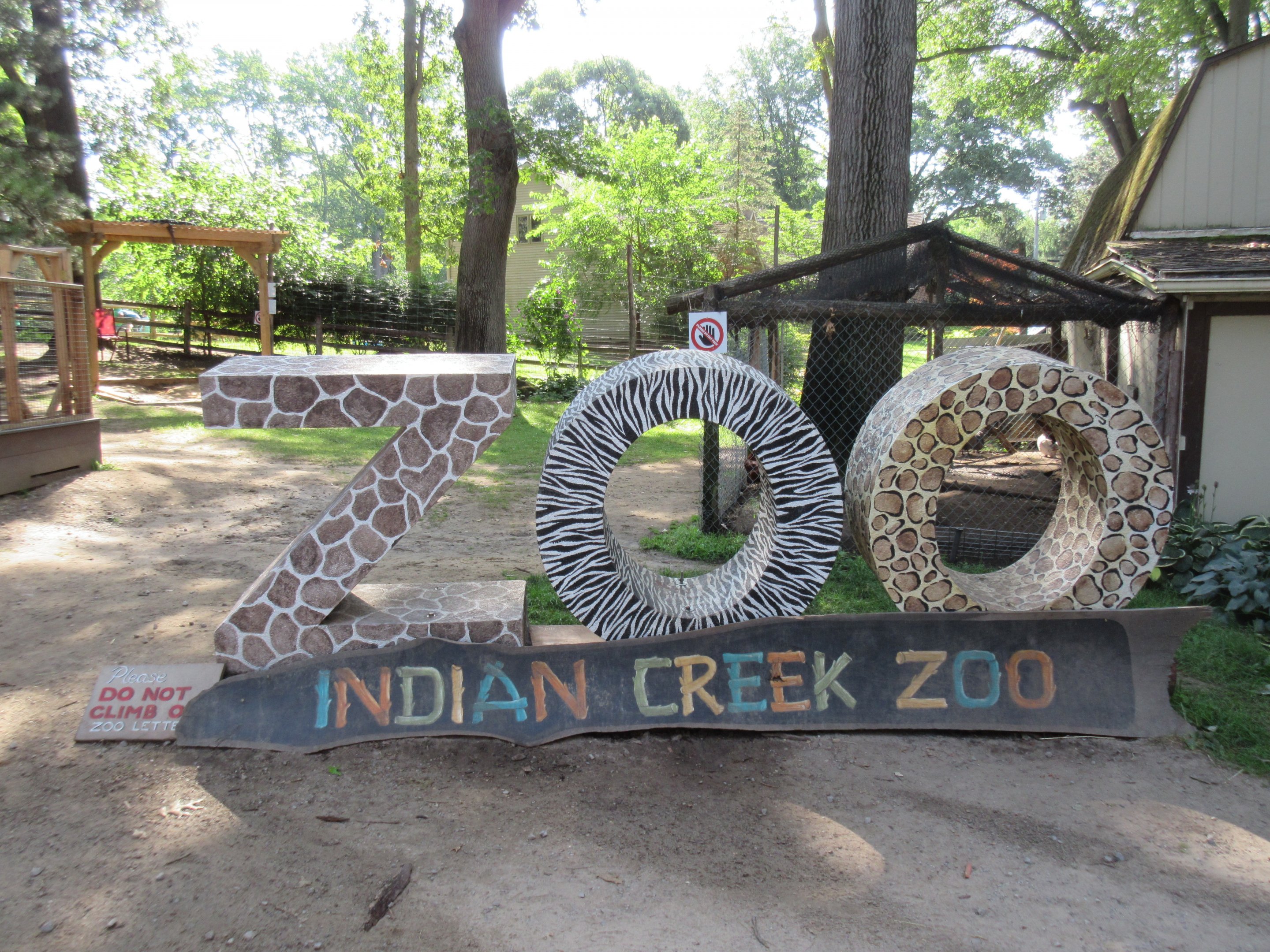 Zoo Sign