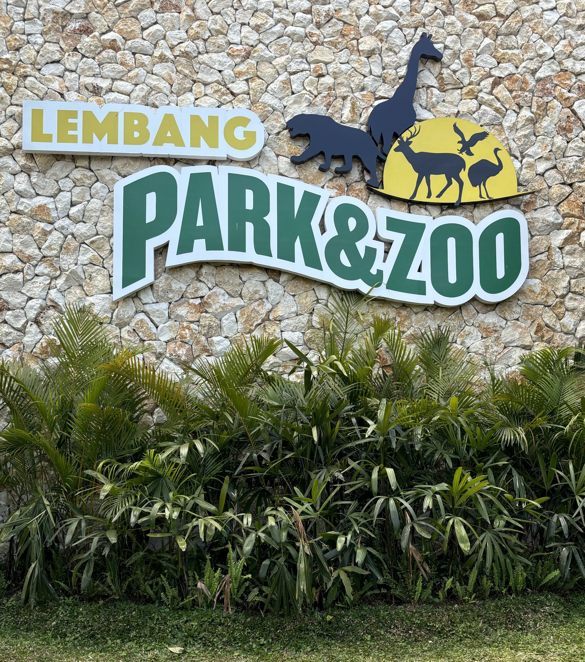Zoo Sign