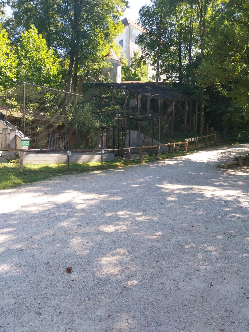 Zoo Stadt Haag - Owl aviaries