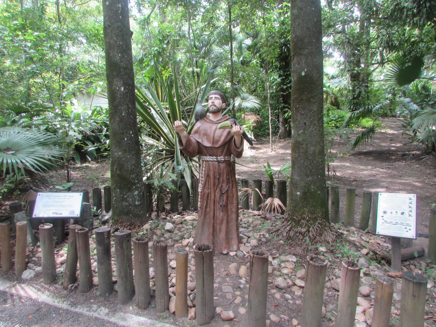 ZOO VR - Statue of Saint Francis of Assisi