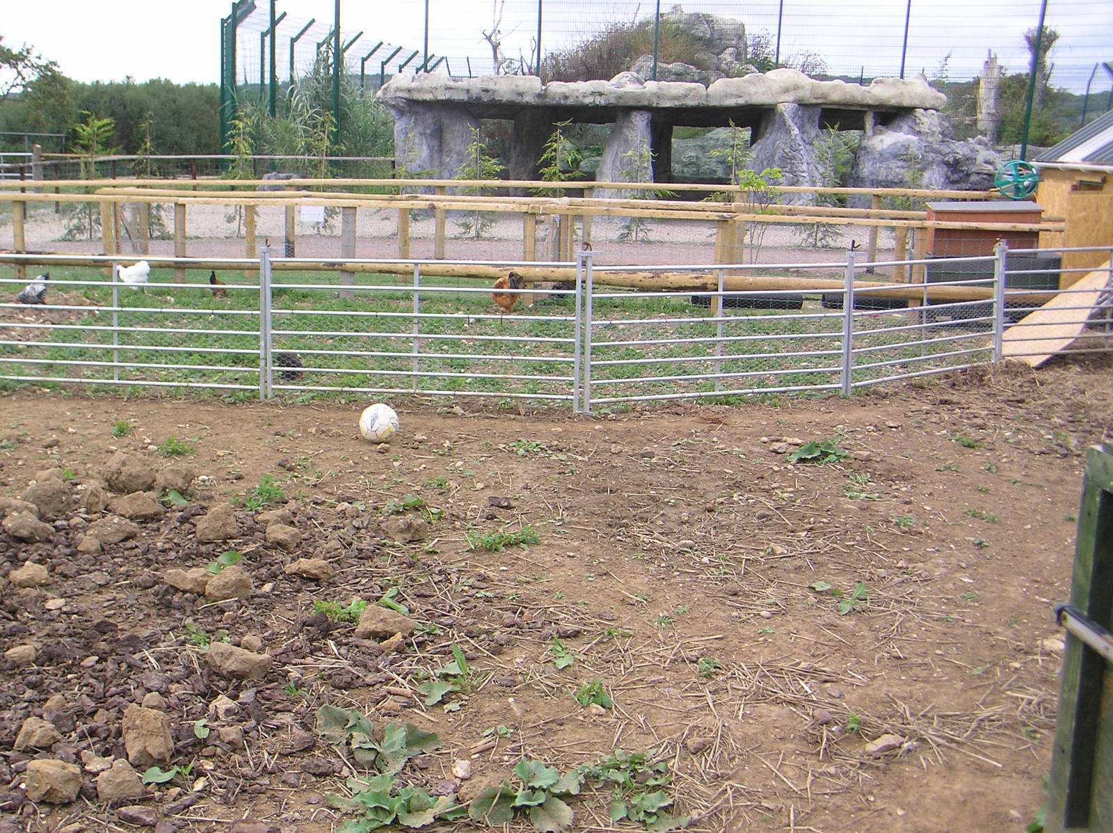 ZooLittle Farm Exterior