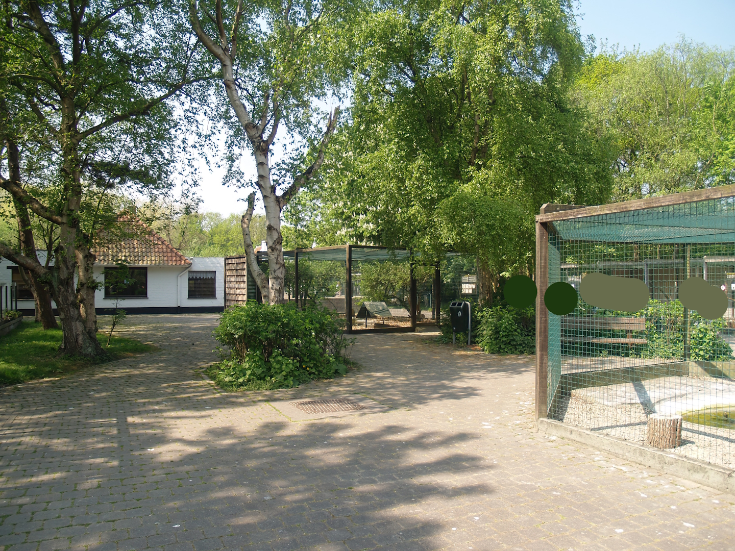 Zwin Bird Park (Now closed and demolished) - View in the bird park, 2007-04-22